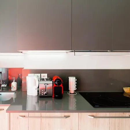 Cozy 2br Near The Port Of Apartment